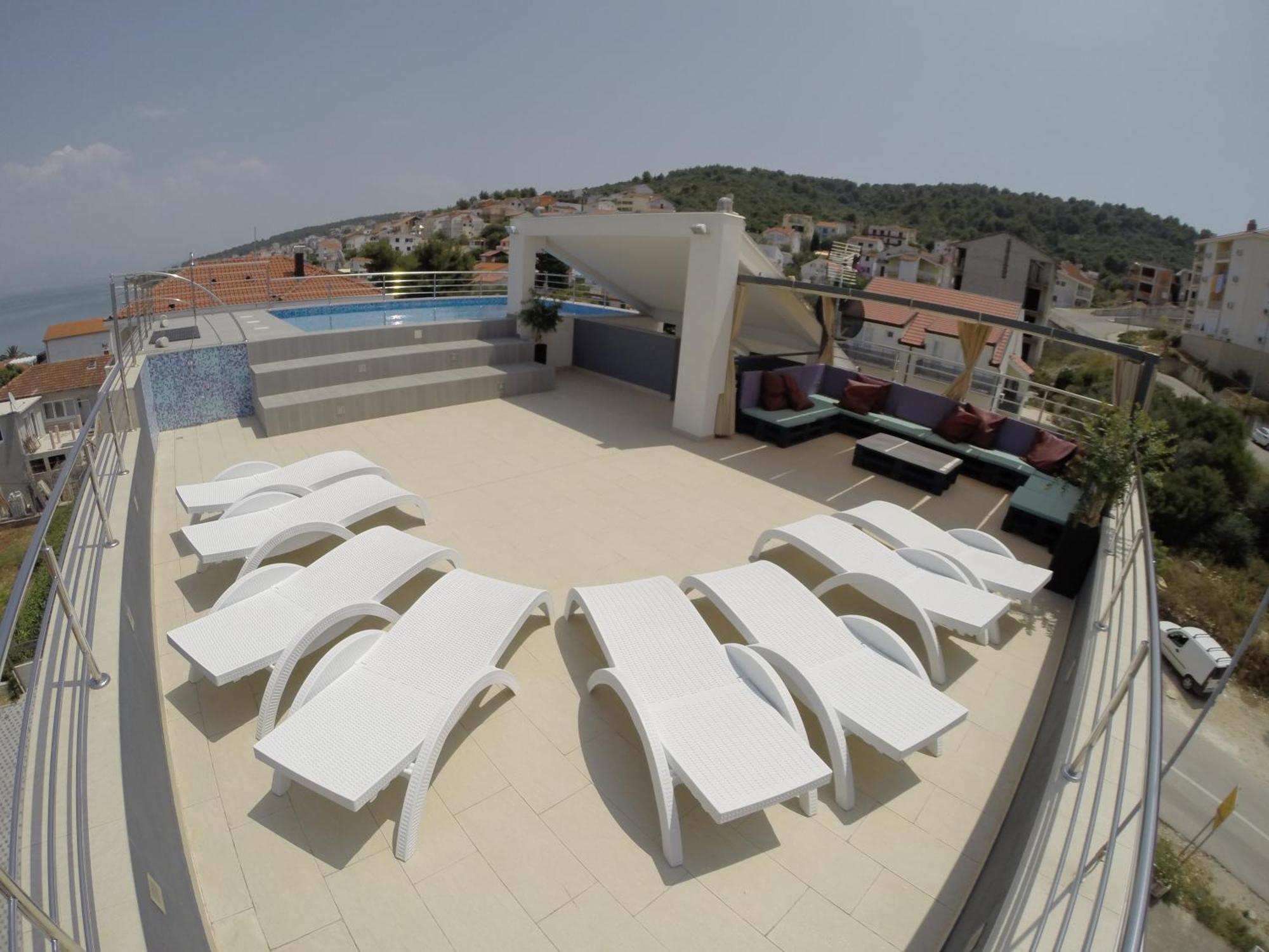 Apartments Exclusive Palace II Τρογκίρ Εξωτερικό φωτογραφία
