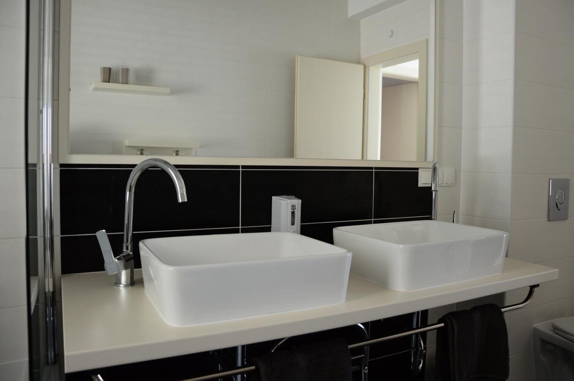 Apartments Exclusive Palace II Τρογκίρ Εξωτερικό φωτογραφία
