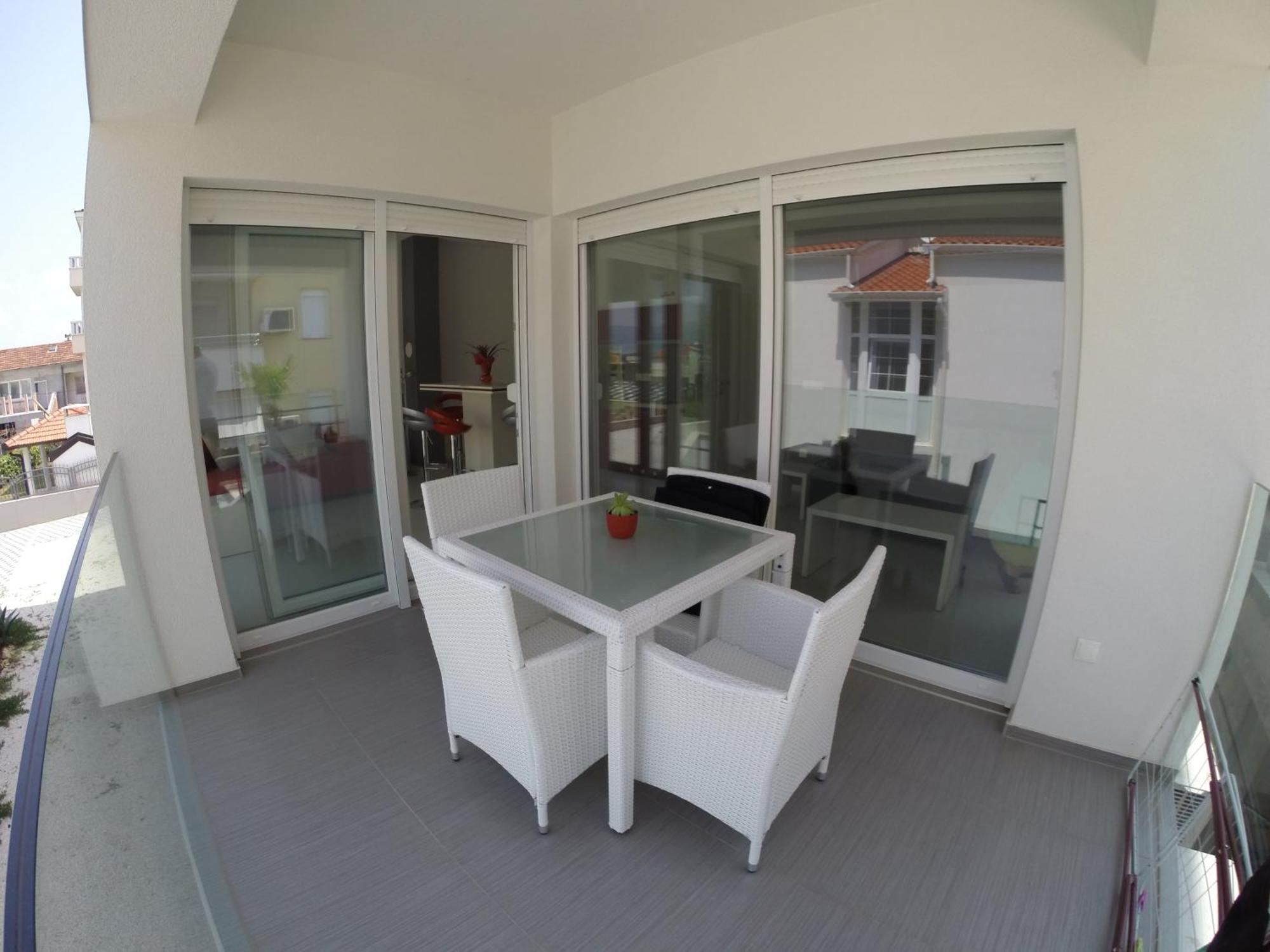 Apartments Exclusive Palace II Τρογκίρ Εξωτερικό φωτογραφία
